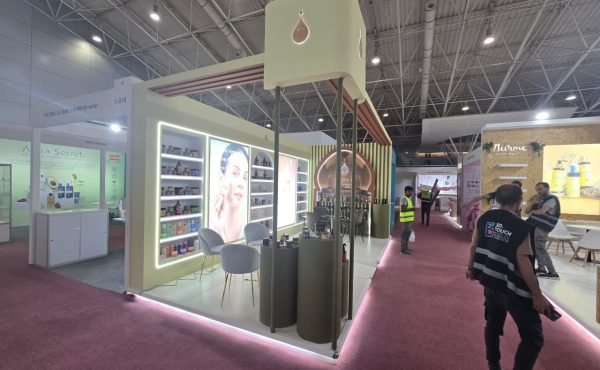 Moroccan Tree Booth 1